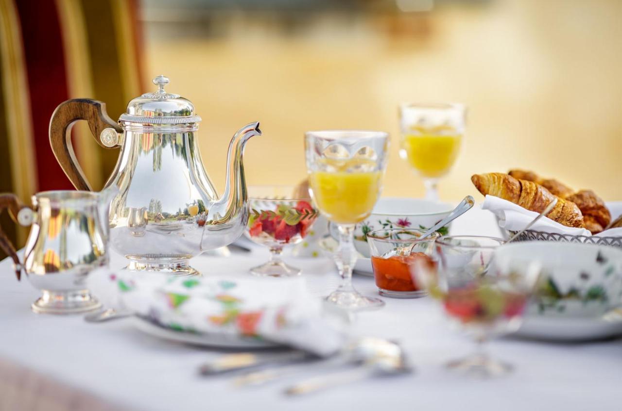 Manoir De Bel Ebat Hotel Crossac Екстериор снимка