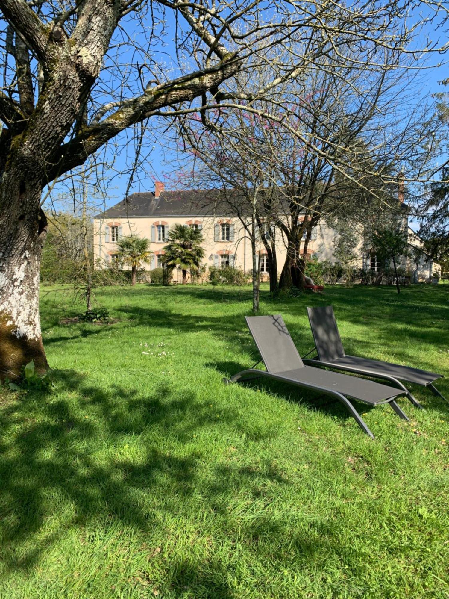 Manoir De Bel Ebat Hotel Crossac Екстериор снимка